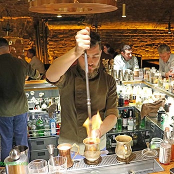 Loggerhead bar in Kiev